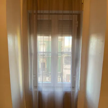 Charming In With Terrace 55m² Lejlighed *