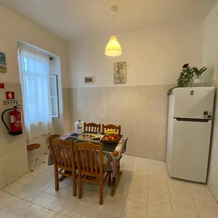 Charming In With Terrace 55m² Lejlighed *